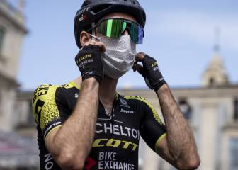 Simon Yates abandona el Giro tras dar positivo por COVID-19