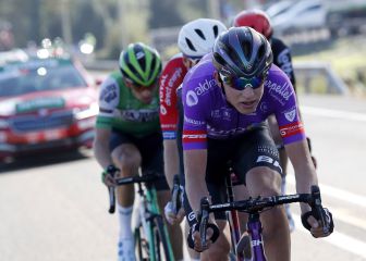 Los invitados lo intentan, pero la fuga no llega: 