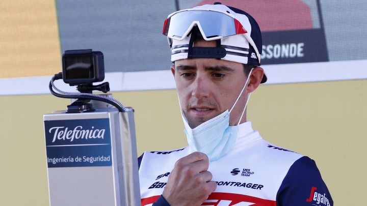 El ciclista del Trek-Segafredo Juan Pedro López, durante el reconocimiento facial en la Vuelta a España 2020.