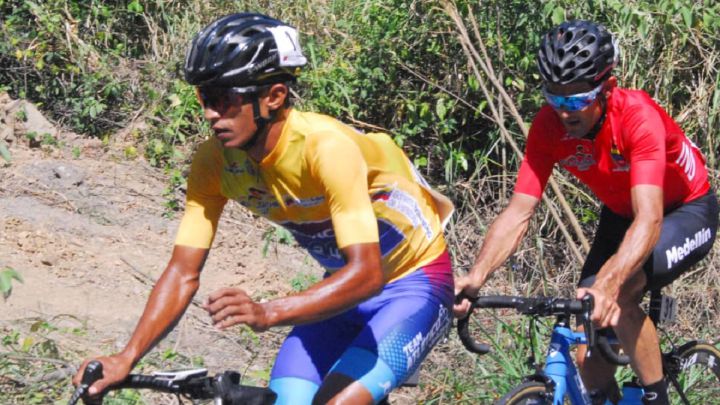 Roniel Campos se perfila como campeón de la Vuelta al Táchira