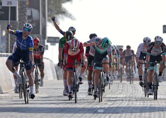 Sam Bennett no tiene rival en otra jornada con abanicos