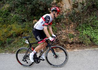 Rui Costa dice que una moto provocó su caída en la Volta