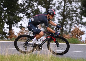 Kwiatkowski compitió en San Remo con una costilla rota