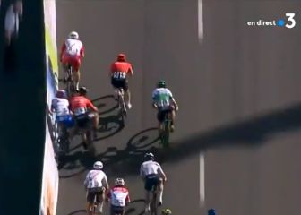 El pelotón estalla contra Bouhanni: 