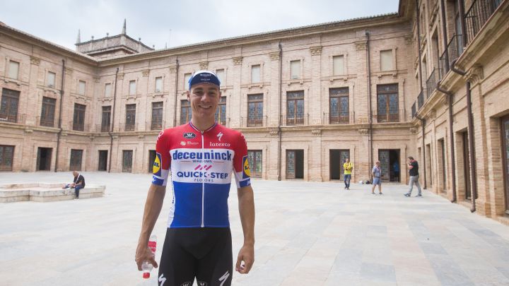 Fabio Jakobsen posa en una entrevista para AS durante la Vuelta a España 2019.