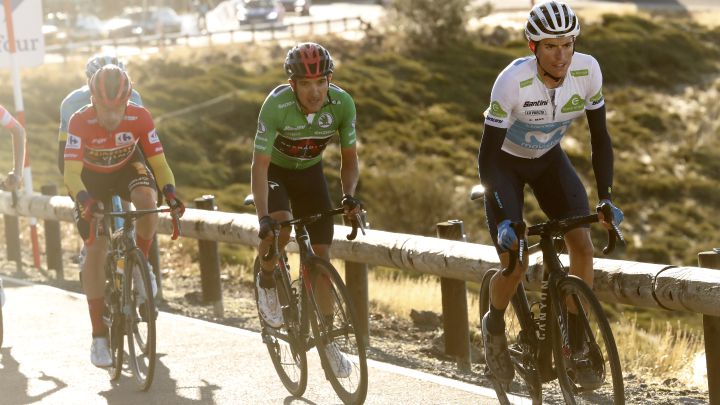 Enric Mas, durante la decimoséptima etapa de la Vuelta a España 2020 entre Sequeros y el Alto de la Covatilla.
