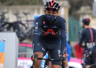Problemas de espalda para Bernal: el Ineos, optimista
