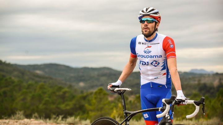 Pinot dice adiós al Giro de Italia por una lesión en la espalda