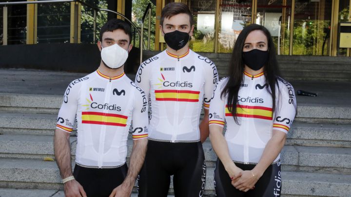 La RFEC presenta el nuevo maillot de España para Tokio