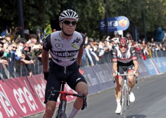 El joven Mauro Schmid gana en Montalcino