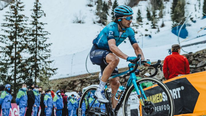 Los españoles en el Giro: Gorka Izagirre probó suerte en la fuga