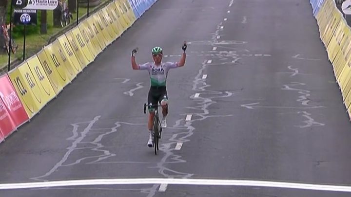 Triunfo agónico y liderato de Postlberger con Valverde, 3º