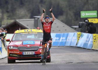 Richie Porte asciende al liderato en la victoria de Padun