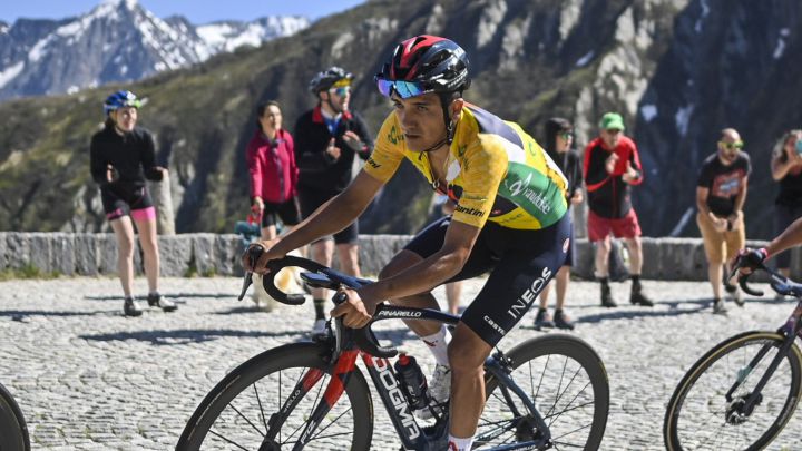 Richard Carapaz brilla en su preparación al Tour de Francia