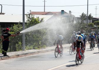 Bomberos para apagar el fuego