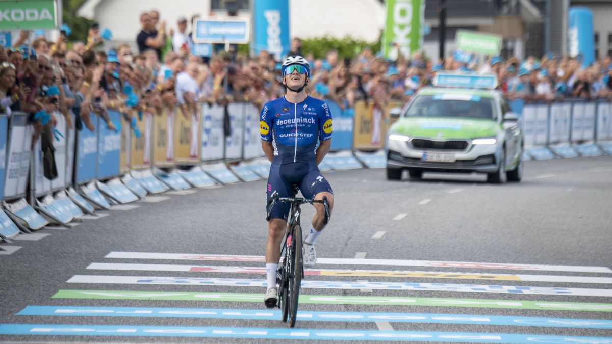 Evenepoel manda callar tras exhibirse en Dinamarca - Vimarsana News