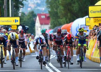 Nikias Arndt gana la quinta etapa, Joao Almeida continúa líder
