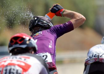 Medias con hielo y 300 bidones contra el calor extremo
