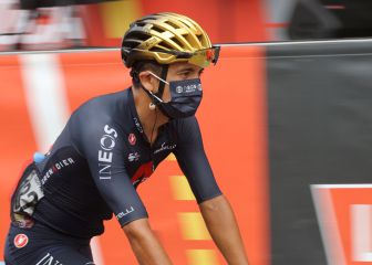 Carapaz dice adiós a la Vuelta