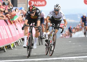 Van Aert se impone en un gran duelo a Alaphilippe y es líder