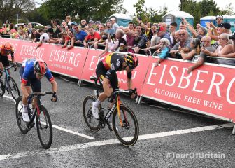 Triplete de Van Aert en otro buen final de Serrano, cuarto