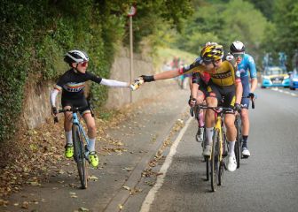 El precioso gesto del Jumbo-Visma con un joven aficionado que ha dado la vuelta al mundo