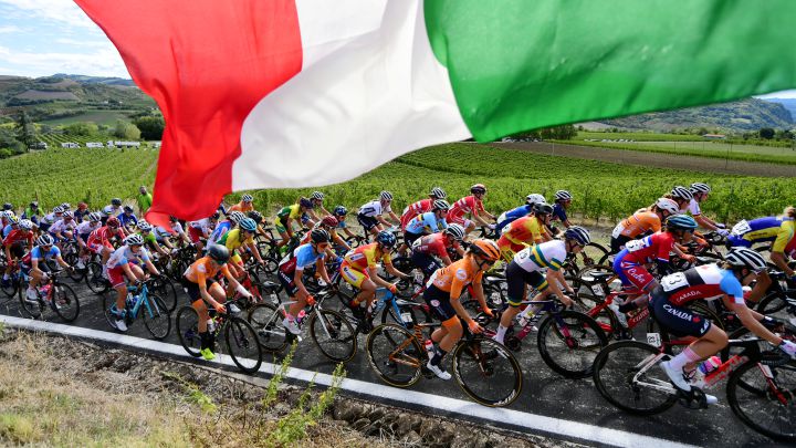 Consulta el calendario, los horarios, las fechas y cómo ver en directo en TV y seguir online los Mundiales de Ciclismo en Ruta de Flandes 2021.