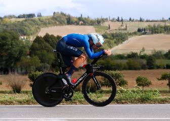 Ganna repite oro en crono con otro duelo épico ante Van Aert