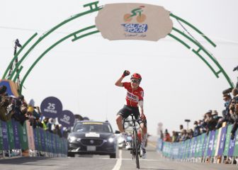 Exhibición de Van Gils en Arabia para lograr su primera victoria