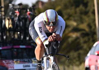 Ganna triunfa con Evenepoel por delante de Pogacar