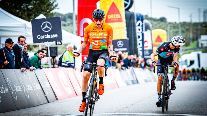 Xabier Mikel Azparren estrena al Euskaltel-Euskadi en Portugal
