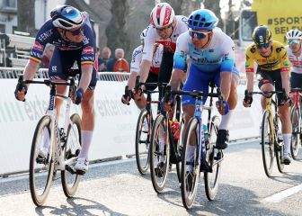 Tim Merlier se impone en De Panne con foto finish