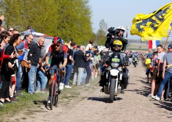 Van Baarle brilla en Roubaix