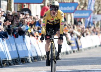 Roglic vuelve a subirse a la bici con la mirada en el Tour