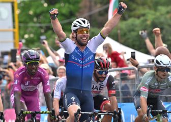 Cavendish saca las alas en un esprint interminable