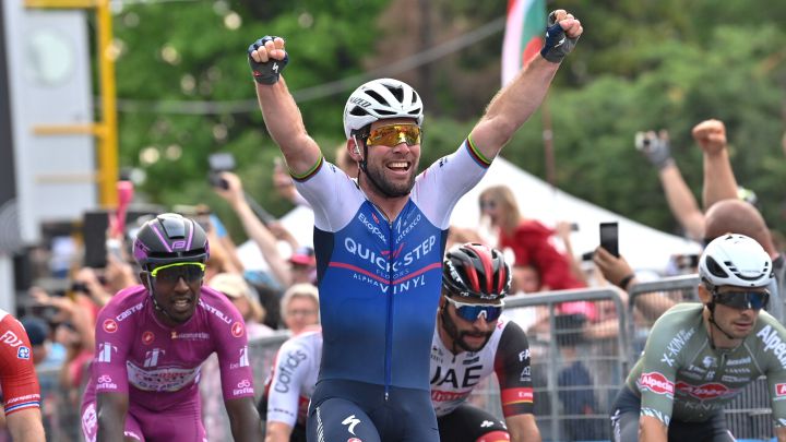 Resumen y resultado del Giro de Italia hoy: etapa 3 | Mark Cavendish saca las alas
