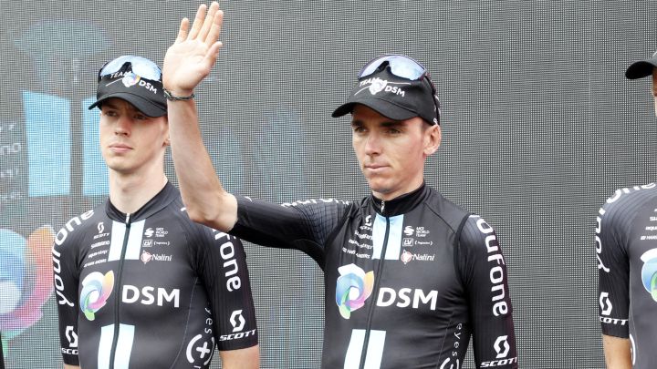 Sorpresa en el Giro: Bardet abandona por enfermedad