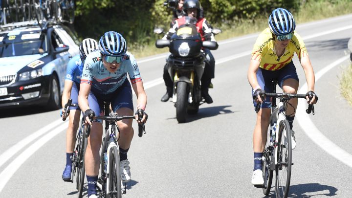 El espectáculo del ciclismo femenino a Sant Cugat