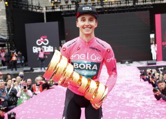 Hindley hace historia