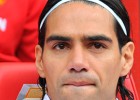 Van Gaal indiferente con Falcao: otra vez suplente