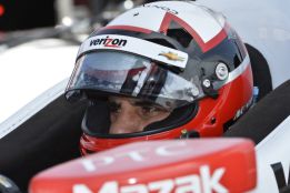 Montoya hace podio en Long Beach y sigue líder de Indycar