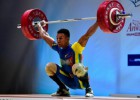 Esneider Moreno gana la medalla de bronce en pesas