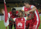 Santa Fe golea 3-0 a Liga y avanza a la segunda fase