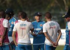 Con los 25 jugadores entrena la Selección a dos días del debut