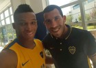 Fabra, firma de contrato con Boca y foto con Carlos Tévez