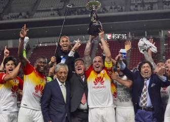 Santa Fe luce su nuevo trofeo y se codea entre los mejores