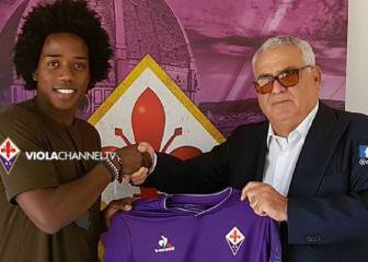 Fiorentina hace oficial la contratación de Carlos Sánchez