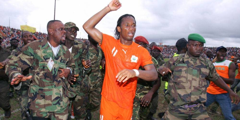 Plebiscito para la paz Deporte y paz (I): Drogba y un partido para el fin del conflicto - AS Colombia