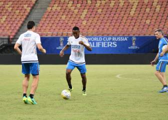 Colombia reconoce el estadio de Manaos y aguarda por Brasil