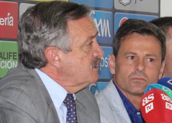 Cocca viaja a Argentina y deja a la directiva lista de refuerzos